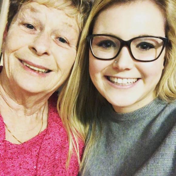 Meet your Posher, Taylor - Picture 1 of 1